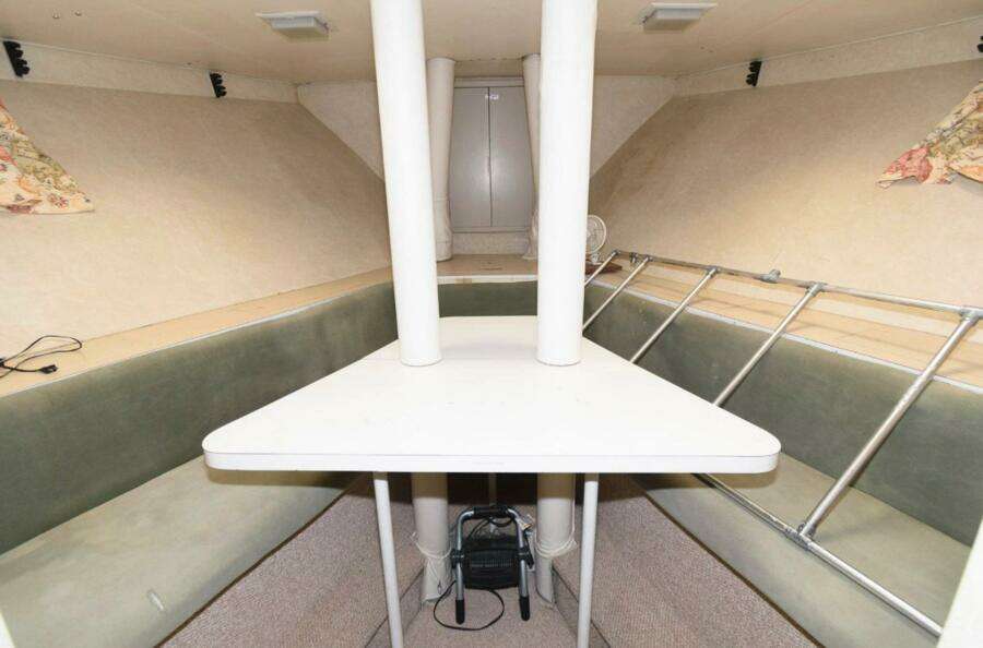 1984 Broward Raised Pilothouse