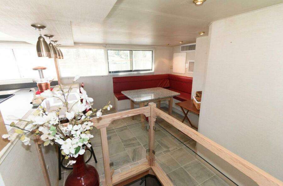 1984 Broward Raised Pilothouse