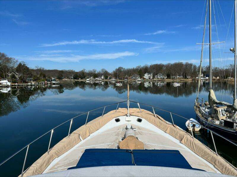 1984 Broward Raised Pilothouse