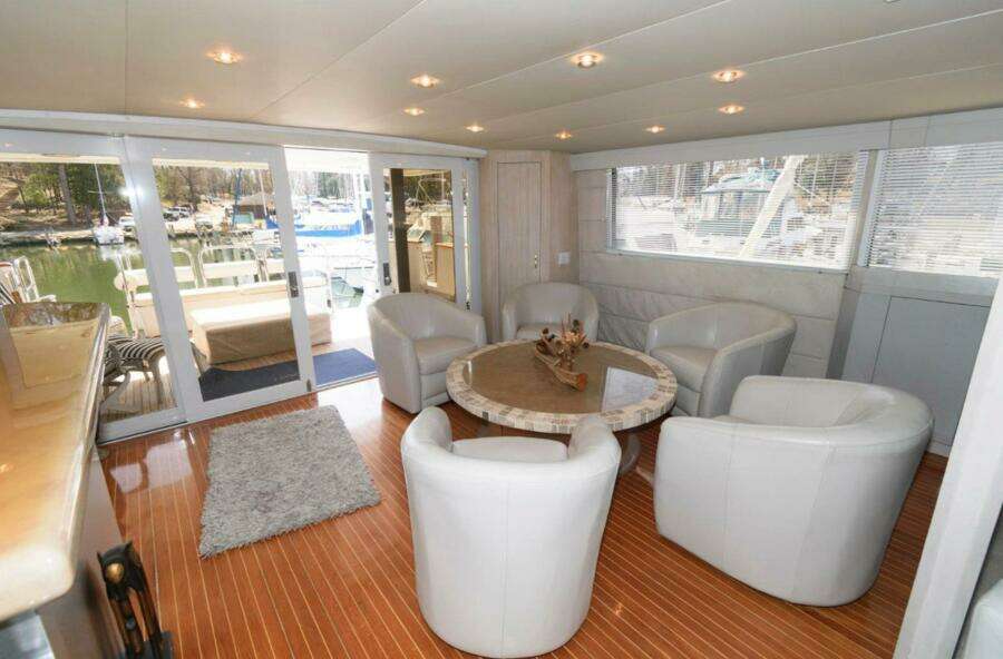 1984 Broward Raised Pilothouse