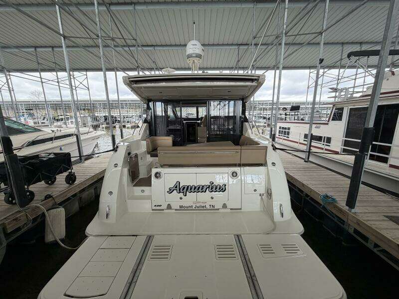2017 Sea Ray 400 Sundancer