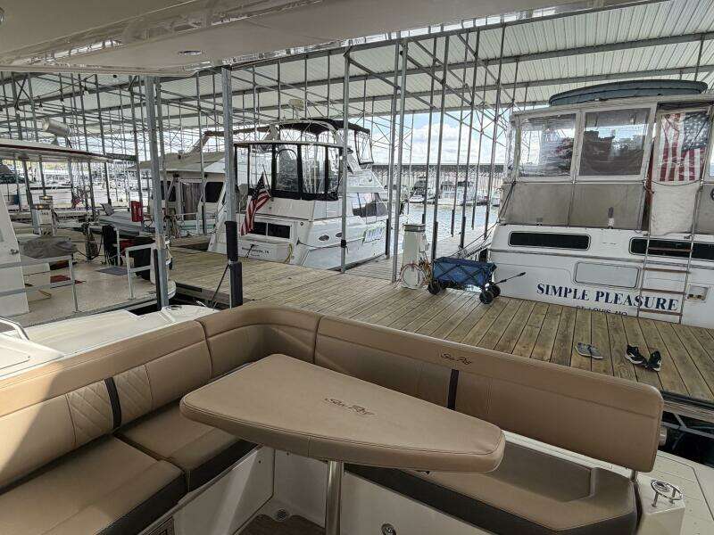 2017 Sea Ray 400 Sundancer