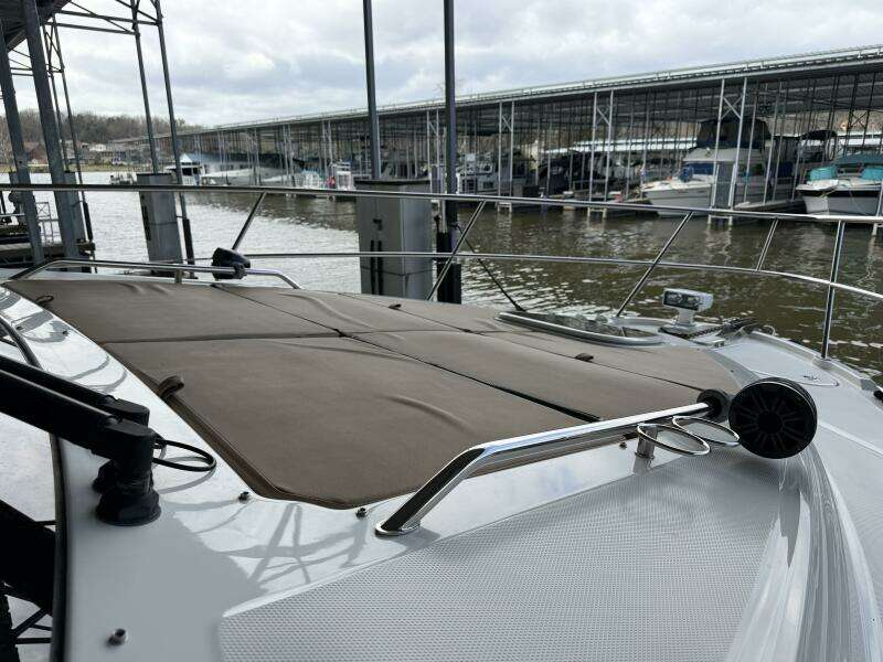 2017 Sea Ray 400 Sundancer