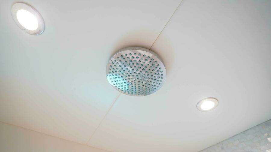 2016 Sunseeker 75 Yacht