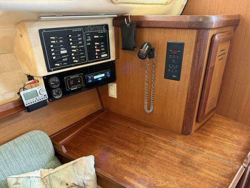 1997 Hunter 336