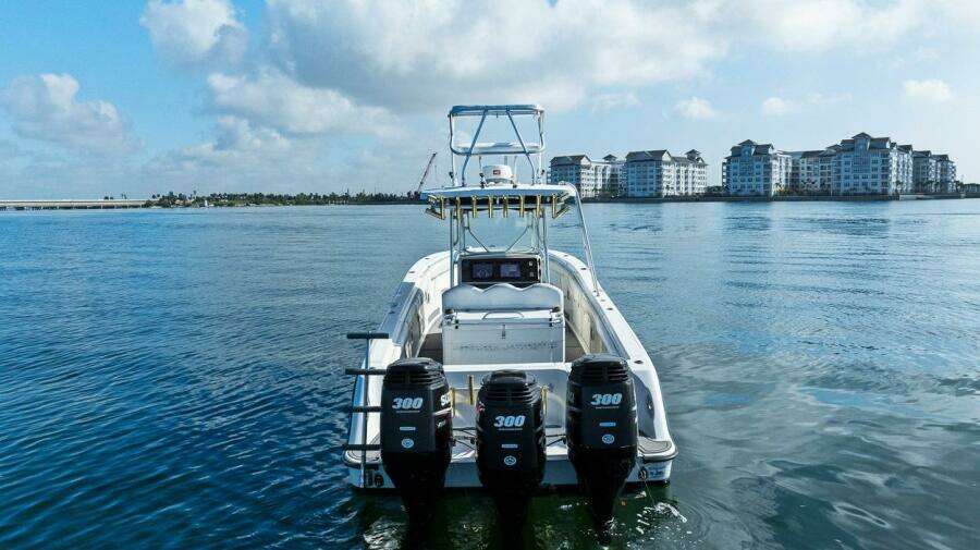 2004 Hydra-Sports Vector 3300 CC