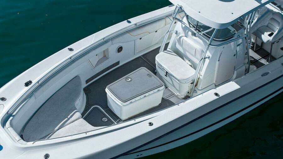 2004 Hydra-Sports Vector 3300 CC