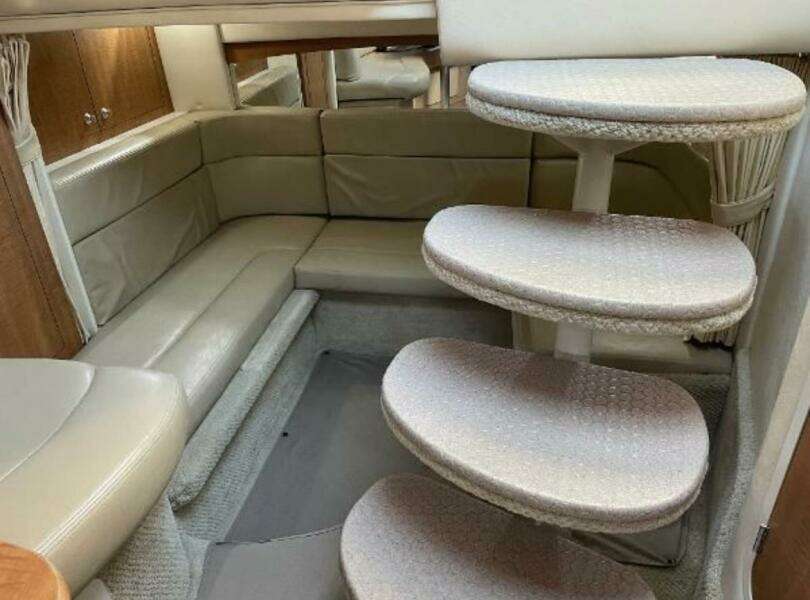 2006 Sea Ray 320 Sundancer
