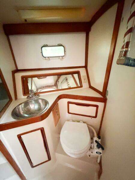 1989 Irwin 43 Mark III