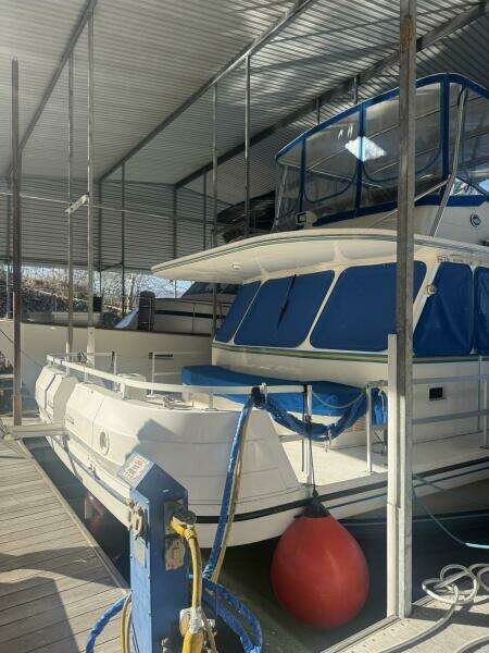 2006 Gibson 5500 Series