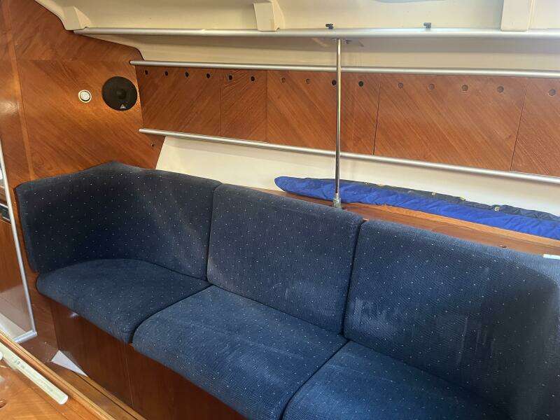 1990 Beneteau 