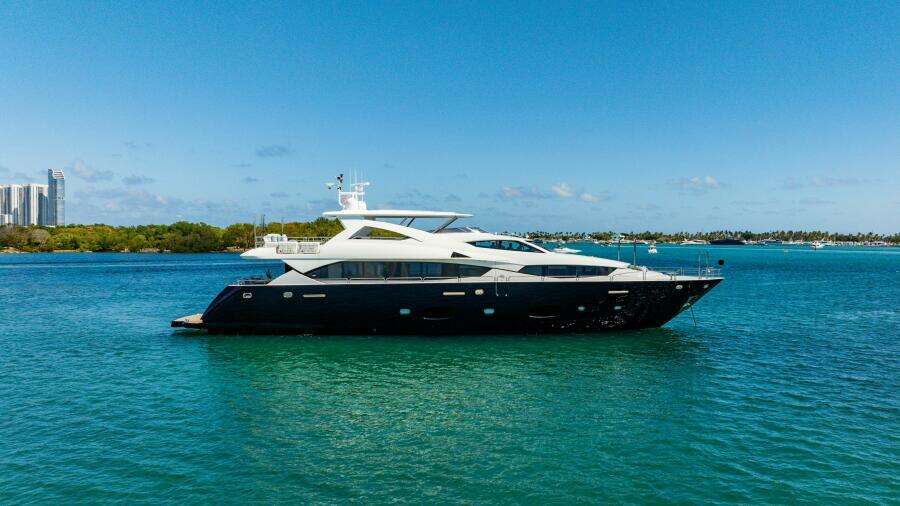 2011 Sunseeker 34 Metre Yacht