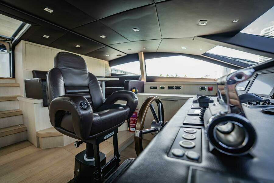 2011 Sunseeker 34 Metre Yacht