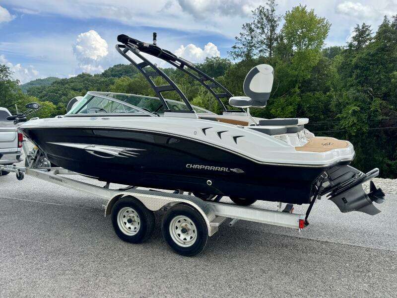 2023 Chaparral 21 SSi Ski & Fish