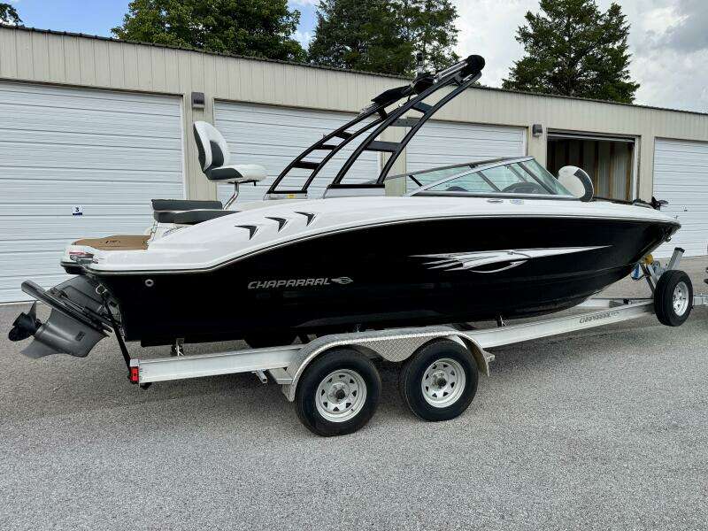 2023 Chaparral 21 SSi Ski & Fish
