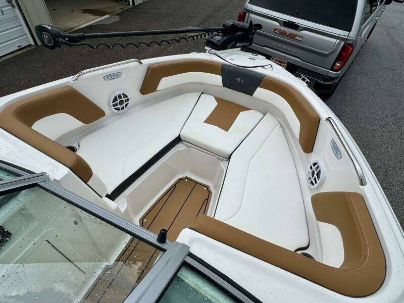 2023 Chaparral 21 SSi Ski & Fish