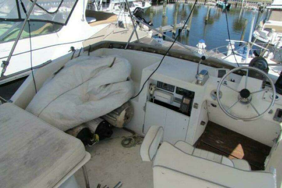 1973 Chris-Craft 55 Commander