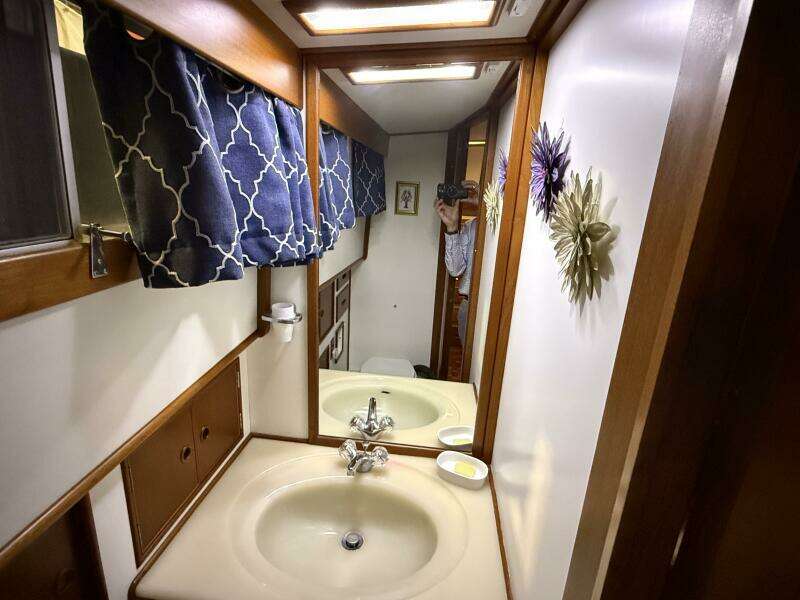 1991 Grand Banks 42 Classic