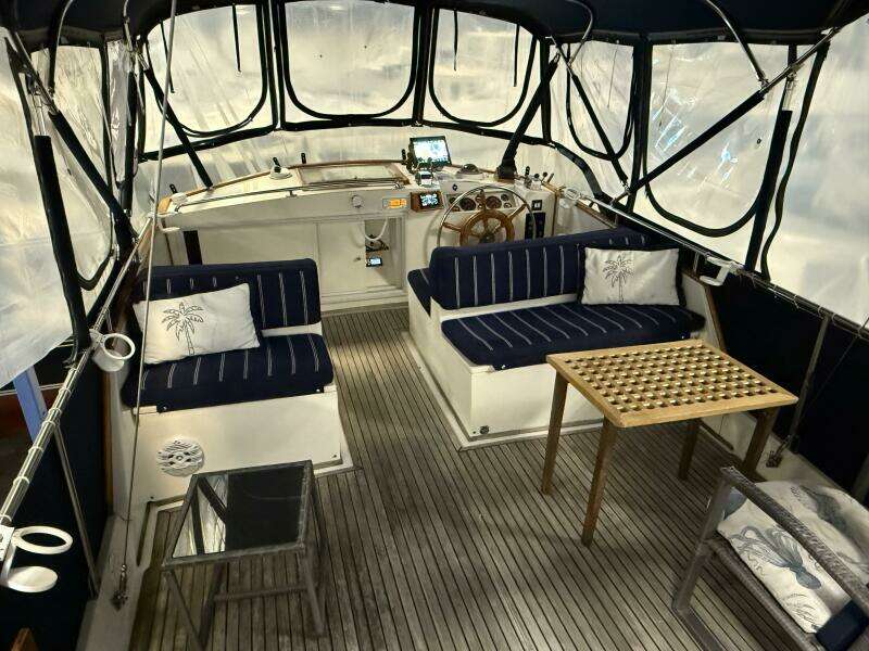 1991 Grand Banks 42 Classic