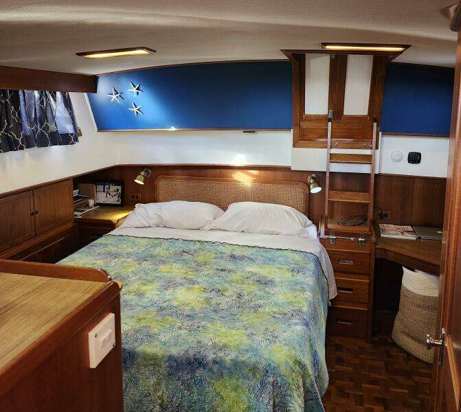 1991 Grand Banks 42 Classic