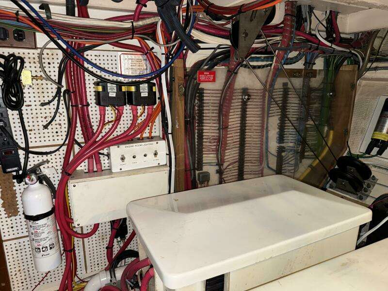 1991 Grand Banks 42 Classic