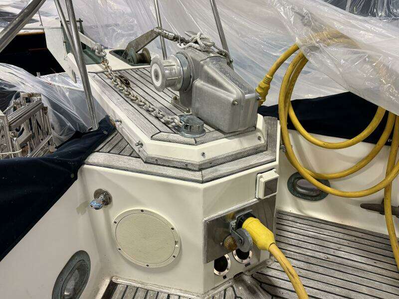 1991 Grand Banks 42 Classic