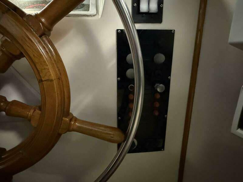 1991 Grand Banks 42 Classic