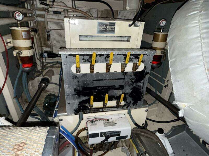 1991 Grand Banks 42 Classic