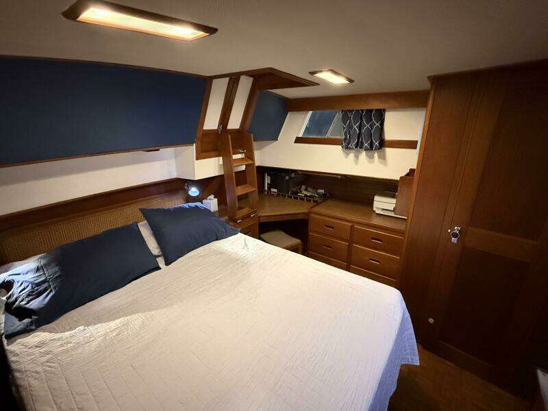 1991 Grand Banks 42 Classic