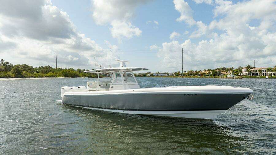 2015 Intrepid 375 CC