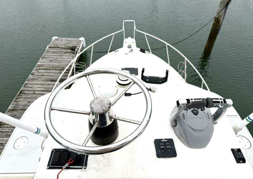 1999 Wellcraft 290 Coastal