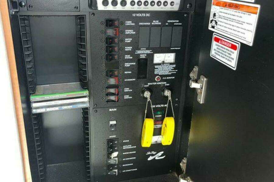 2006 Sea Ray Sundancer