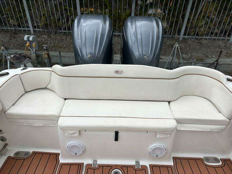 2022 Sea Hunt Ultra 275 SE