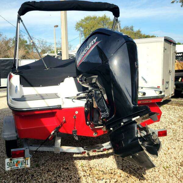 2022 Bayliner Element M17