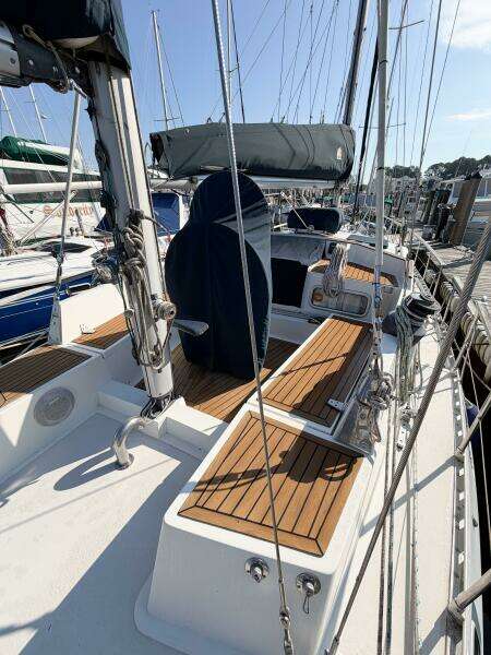 1986 Nauticat 40 Cutter Ketch Pilothouse