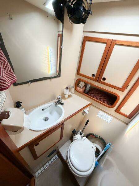 1986 Nauticat 40 Cutter Ketch Pilothouse