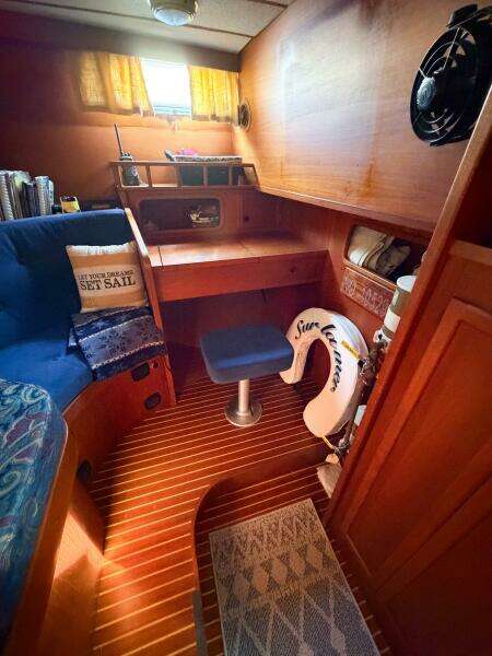 1986 Nauticat 40 Cutter Ketch Pilothouse