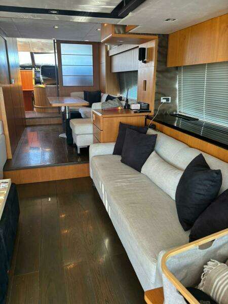 2014 Fairline 
