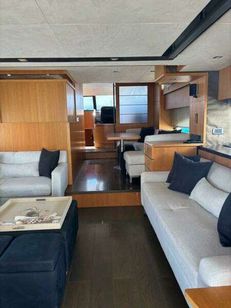 2014 Fairline 