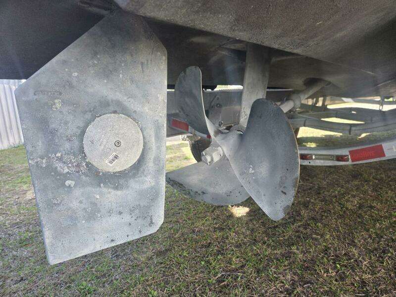 2008 True World Marine TE2810