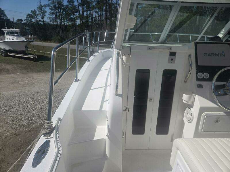2008 True World Marine TE2810
