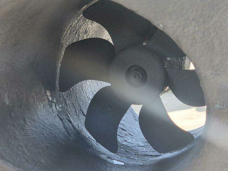 2008 True World Marine TE2810