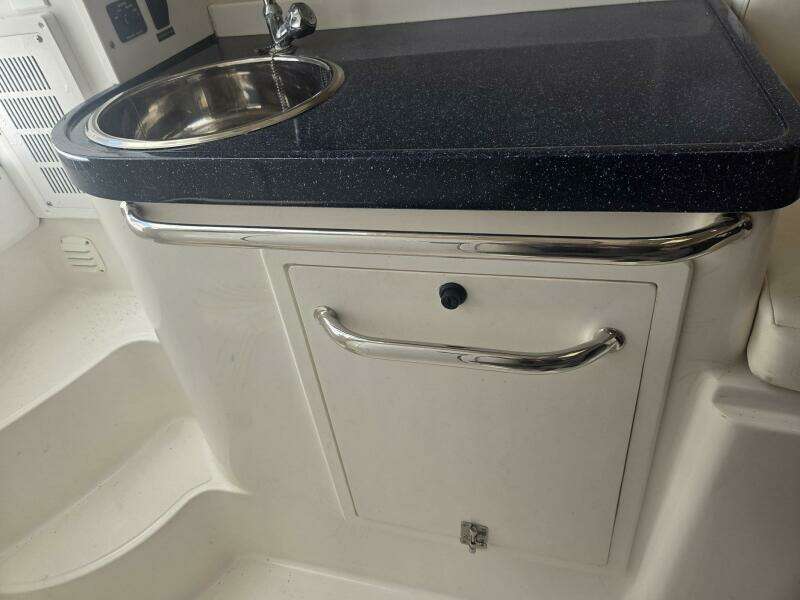 2008 True World Marine TE2810