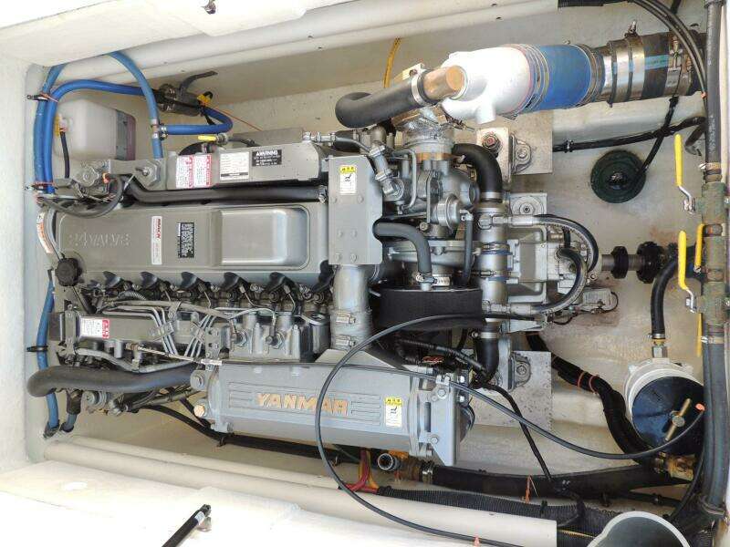 2008 True World Marine TE2810