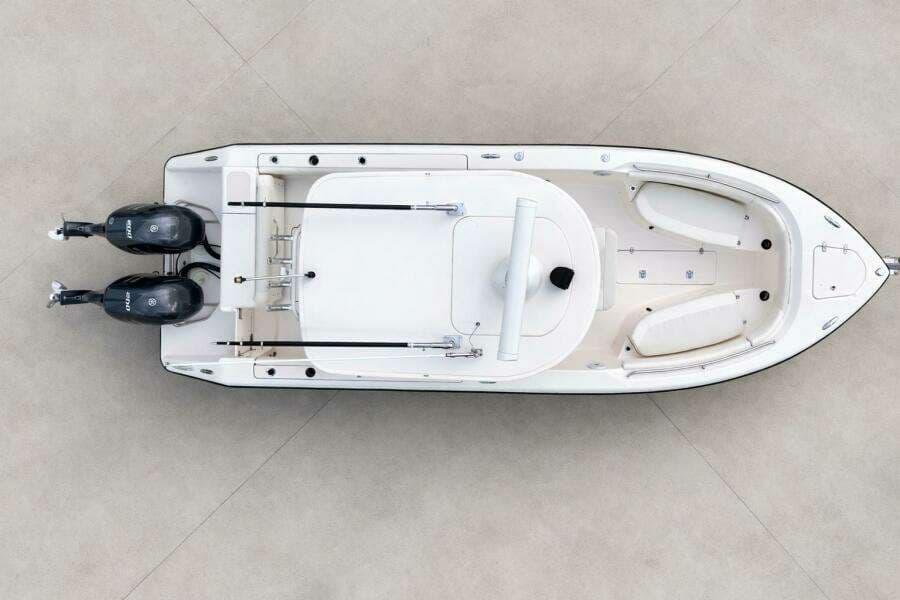 2017 Pursuit C 260 Center Console