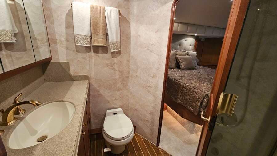 2000 Ocean Yachts 70 SUPER SPORT