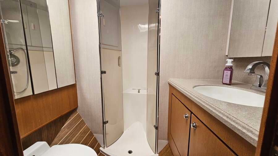 2000 Ocean Yachts 70 SUPER SPORT