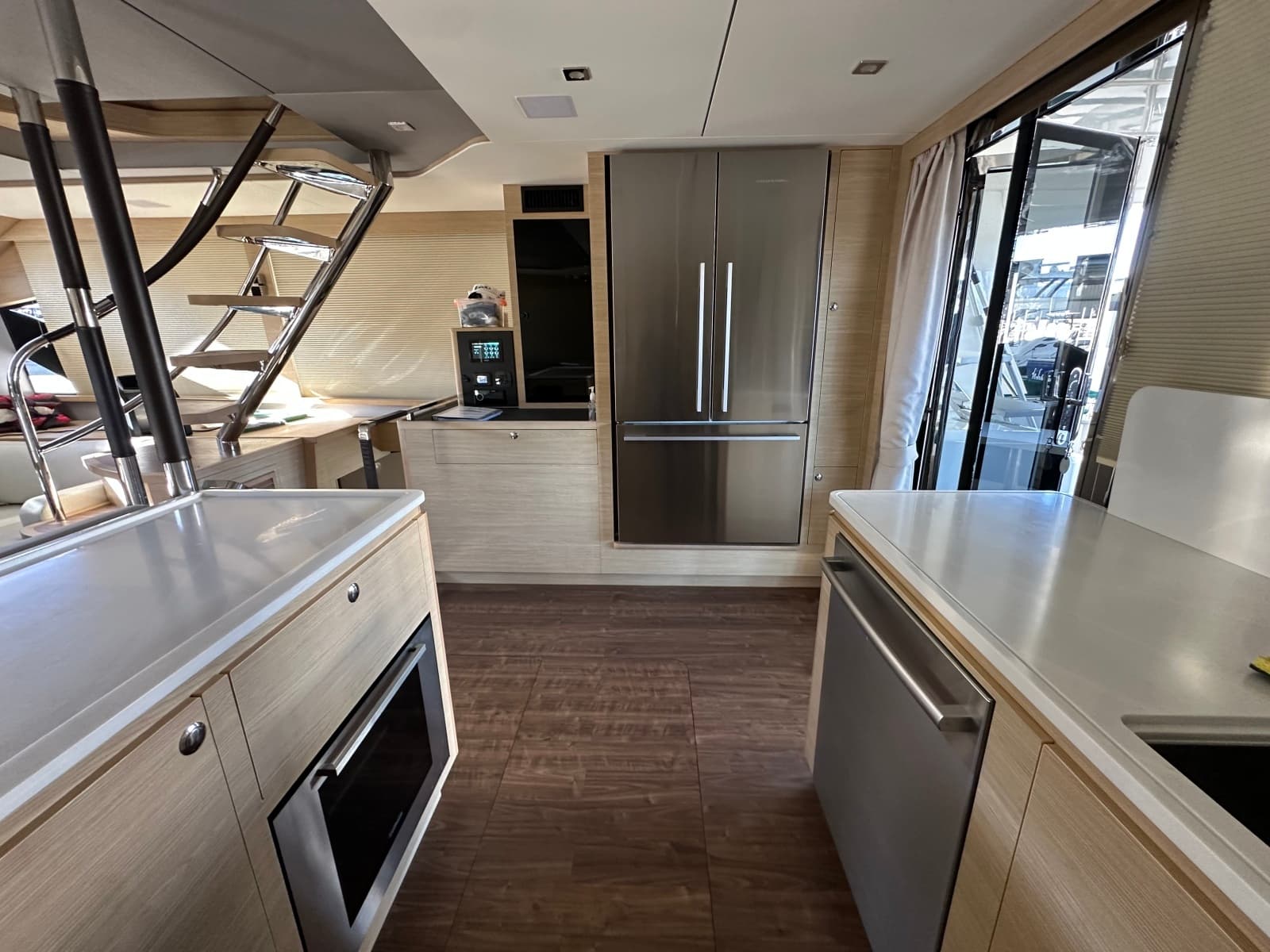 2024 Aquila 54 Yacht