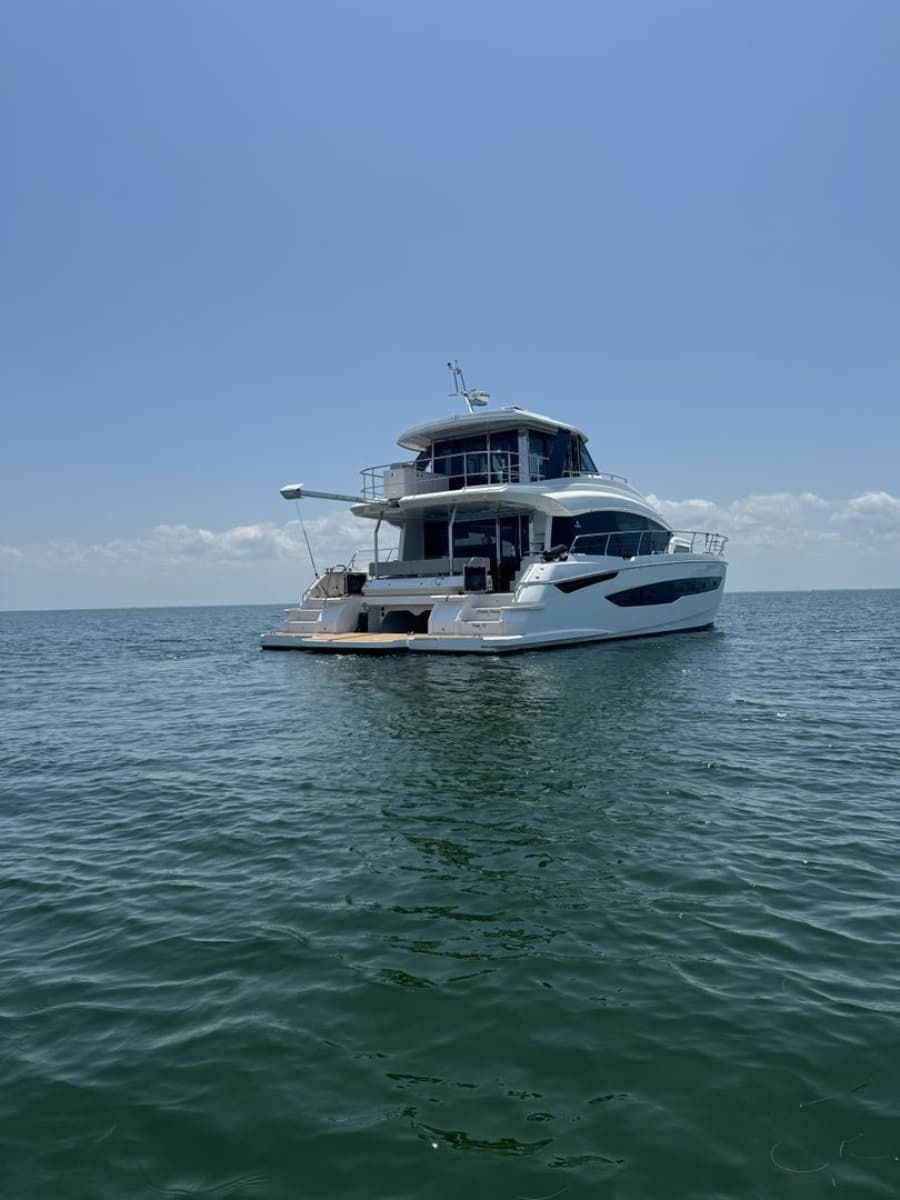 2024 Aquila 54 Yacht