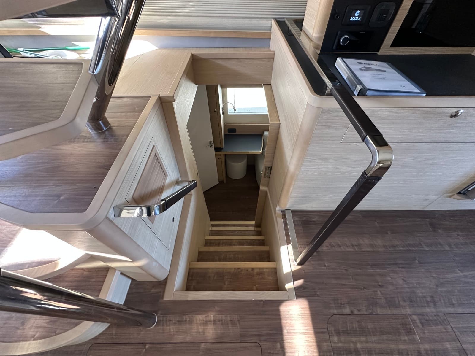 2024 Aquila 54 Yacht